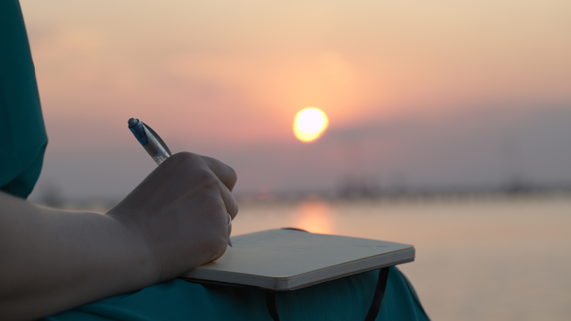 11 things to do to start enjoying life again (when everything feels flat)